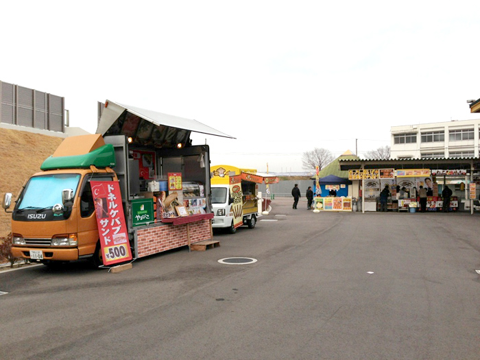 和歌山競輪場 で、ドネルケバブとサンドイッチ販売　（2013/1/12～14）