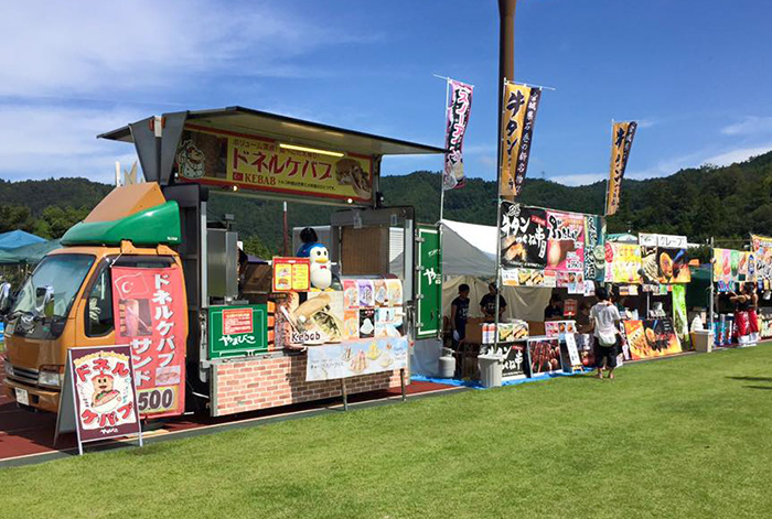 浅井文化スポーツ公園 長浜あざい あっぱれ祭り2015でドネルケバブ販売